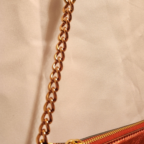 Karl Lagerfeld Red Heart Crossbody - Picture 6 of 9